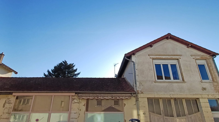 Ma-Cabane - Vente Immeuble Saint-Yorre, 68 m²