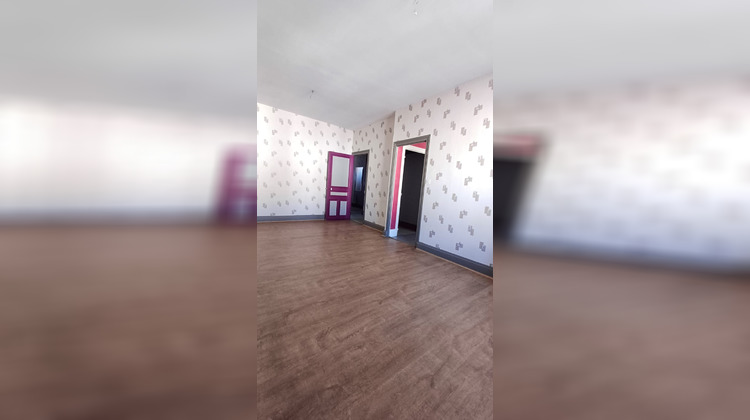 Ma-Cabane - Vente Immeuble Saint-Yorre, 68 m²