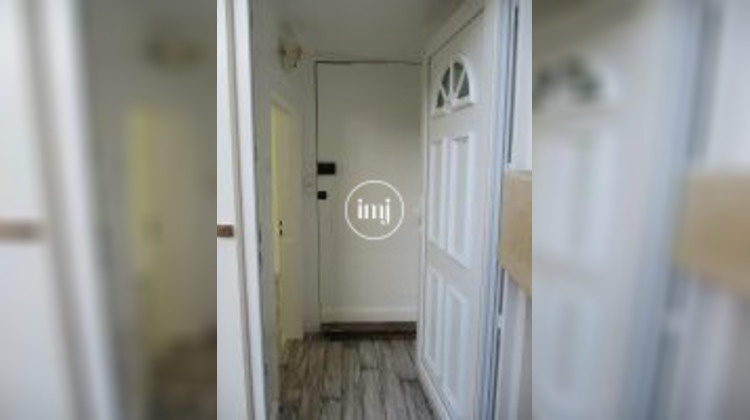 Ma-Cabane - Vente Immeuble Saint-Yrieix-la-Perche, 85 m²