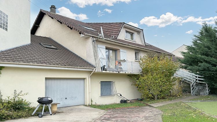 Ma-Cabane - Vente Immeuble SAINTE-GENEVIEVE-DES-BOIS, 241 m²