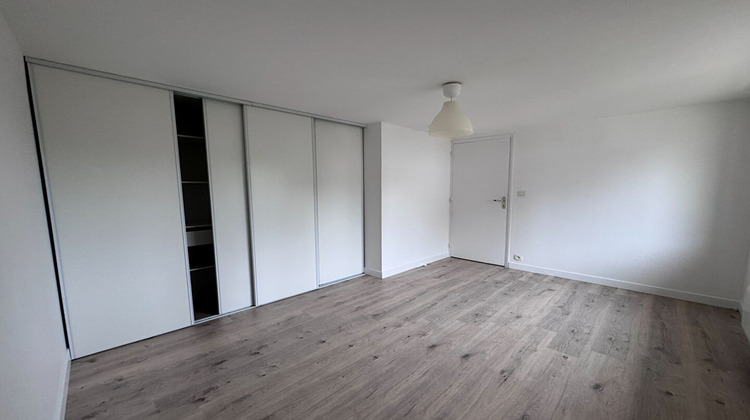 Ma-Cabane - Vente Immeuble SAINTE-PAZANNE, 71 m²