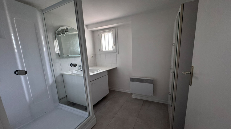 Ma-Cabane - Vente Immeuble SAINTE-PAZANNE, 71 m²