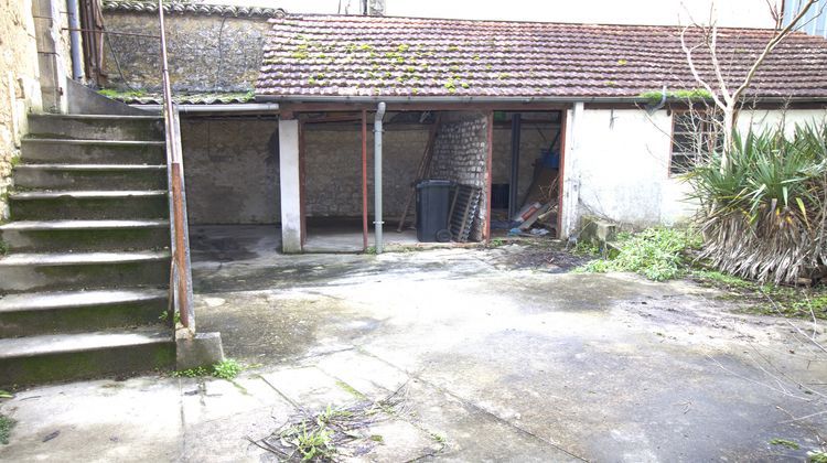 Ma-Cabane - Vente Immeuble Saintes, 185 m²