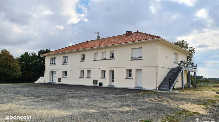 Ma-Cabane - Vente Immeuble SAINTES, 1297 m²