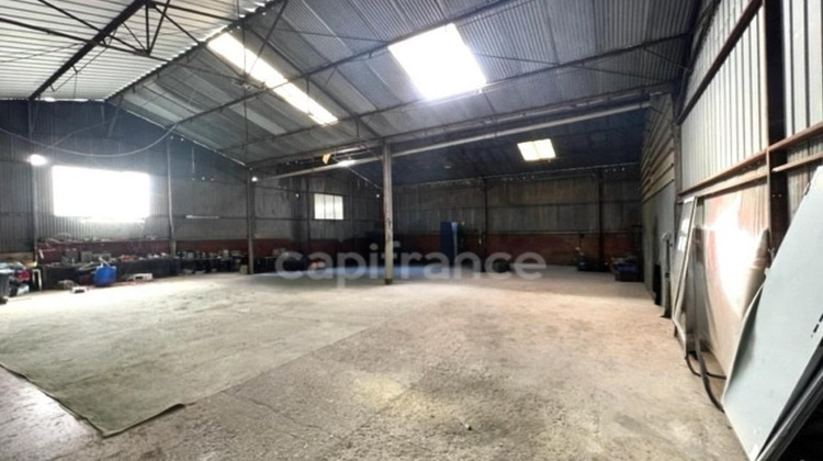 Ma-Cabane - Vente Immeuble SAINTES, 1400 m²