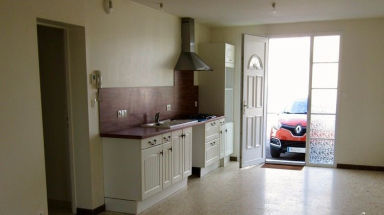 Ma-Cabane - Vente Immeuble SAINTES, 372 m²