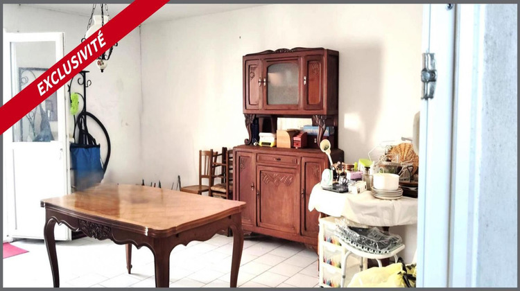 Ma-Cabane - Vente Immeuble SAINTES, 56 m²