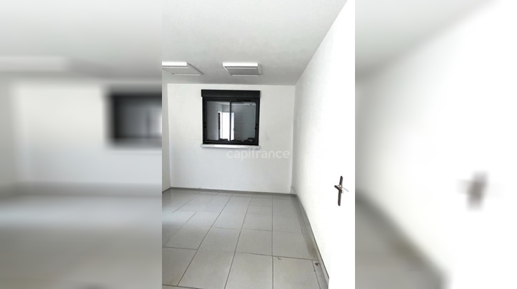 Ma-Cabane - Vente Immeuble SAINTES, 0 m²