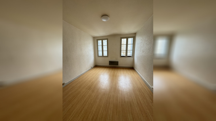 Ma-Cabane - Vente Immeuble Saintes, 69 m²