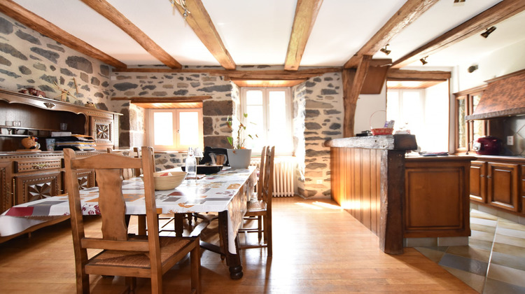 Ma-Cabane - Vente Immeuble Salers, 140 m²