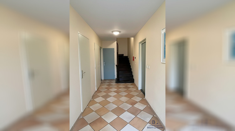 Ma-Cabane - Vente Immeuble Salies-de-Béarn, 256 m²