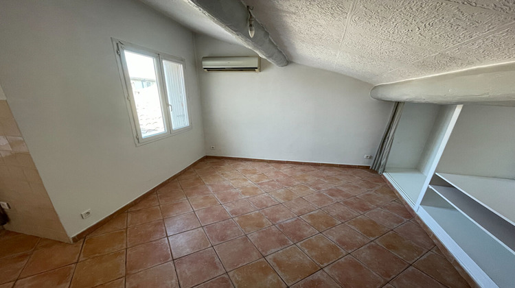 Ma-Cabane - Vente Immeuble SALON-DE-PROVENCE, 177 m²