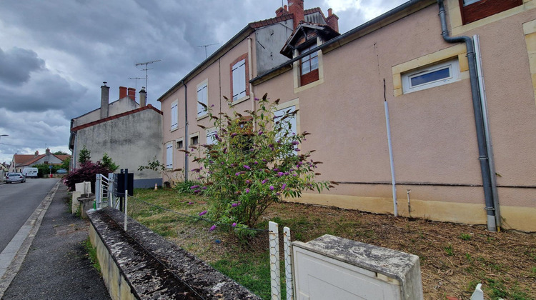 Ma-Cabane - Vente Immeuble Sancoins, 218 m²