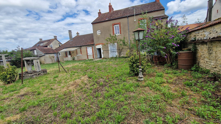 Ma-Cabane - Vente Immeuble Sancoins, 218 m²