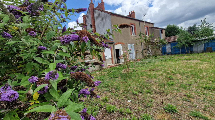 Ma-Cabane - Vente Immeuble Sancoins, 218 m²