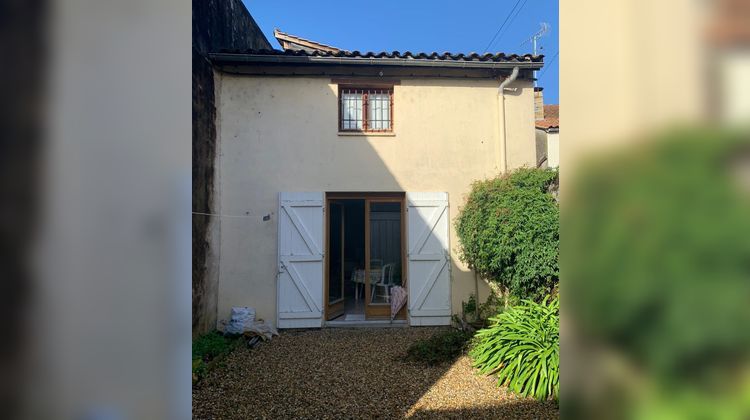 Ma-Cabane - Vente Immeuble Sauveterre-de-Guyenne, 179 m²