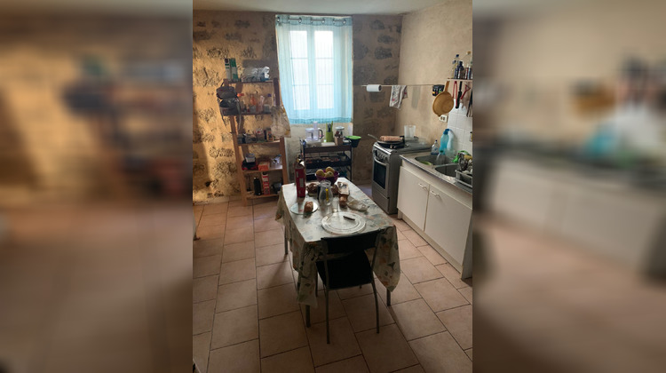 Ma-Cabane - Vente Immeuble Sauveterre-de-Guyenne, 179 m²