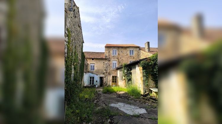 Ma-Cabane - Vente Immeuble Sauzé-Vaussais, 167 m²