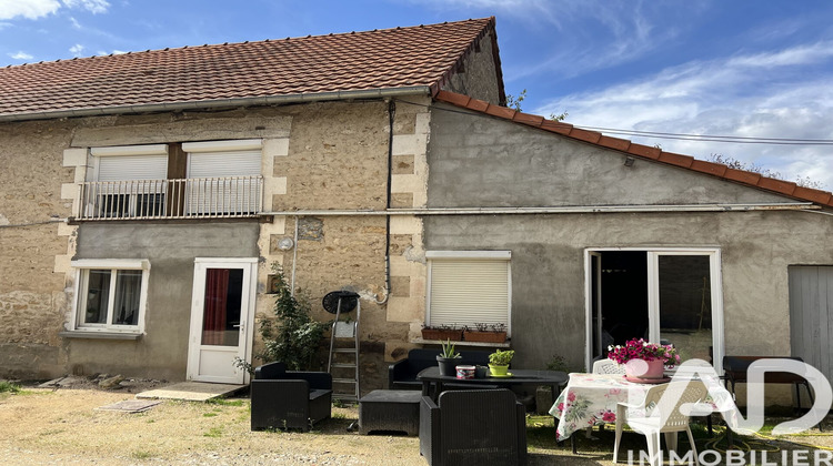 Ma-Cabane - Vente Immeuble Savigné, 339 m²