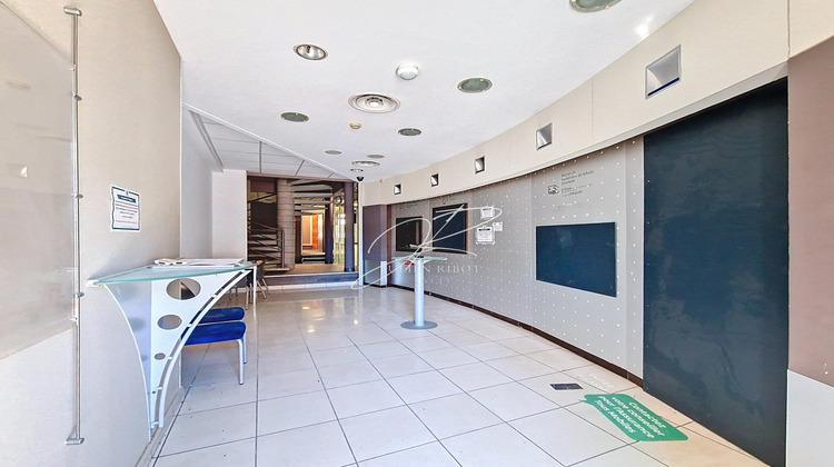 Ma-Cabane - Vente Immeuble Serignan, 200 m²