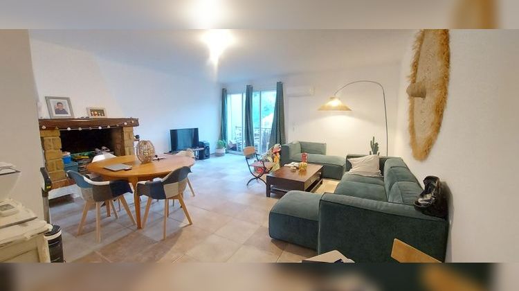 Ma-Cabane - Vente Immeuble SIMIANE-COLLONGUE, 360 m²