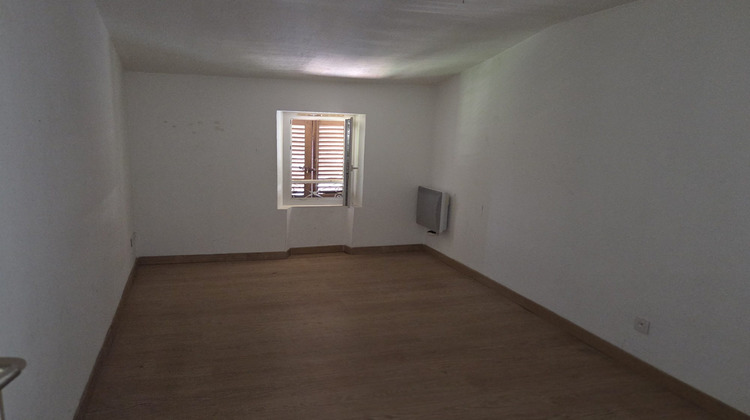 Ma-Cabane - Vente Immeuble Solliès-Pont, 245 m²