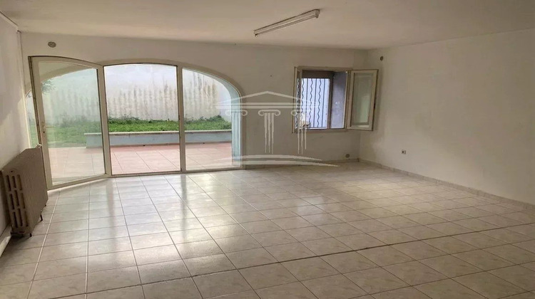 Ma-Cabane - Vente Immeuble SORGUES, 209 m²