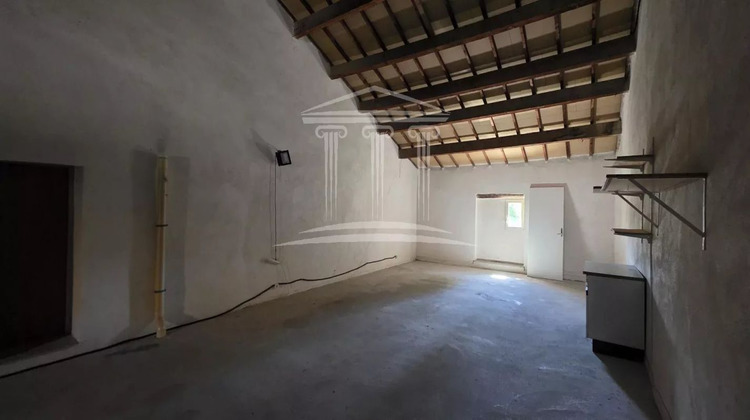 Ma-Cabane - Vente Immeuble SORGUES, 209 m²