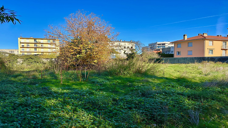 Ma-Cabane - Vente Immeuble Tarbes, 215 m²