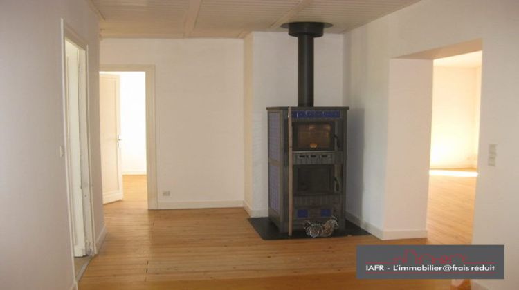 Ma-Cabane - Vente Immeuble Thénac, 300 m²