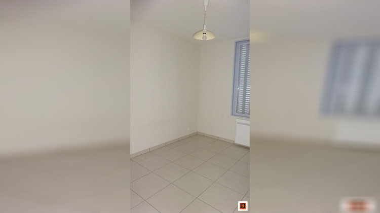 Ma-Cabane - Vente Immeuble Thiers, 78 m²