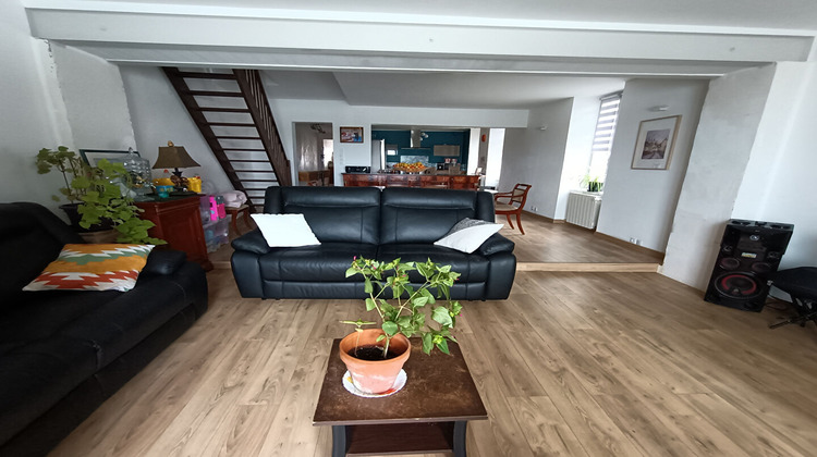 Ma-Cabane - Vente Immeuble TONNAY-CHARENTE, 237 m²