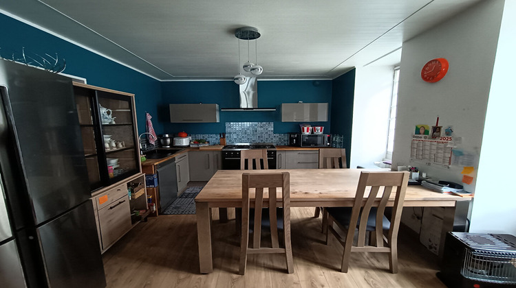 Ma-Cabane - Vente Immeuble TONNAY-CHARENTE, 237 m²