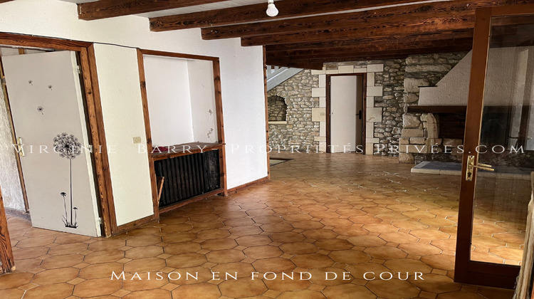 Ma-Cabane - Vente Immeuble TONNAY CHARENTE, 304 m²