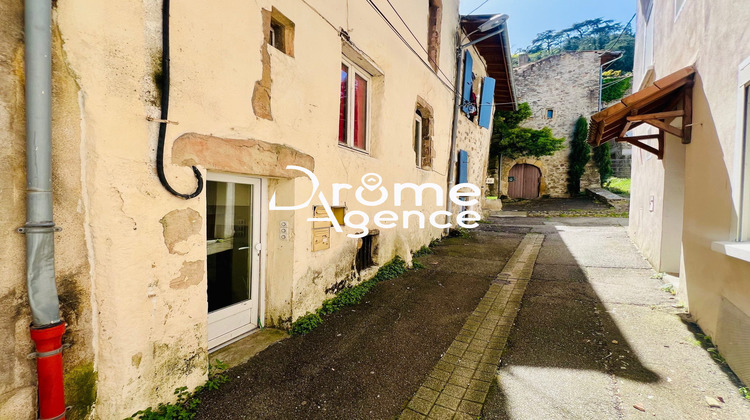 Ma-Cabane - Vente Immeuble Tournon-sur-Rhône, 56 m²
