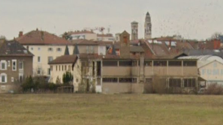 Ma-Cabane - Vente Immeuble Tournus, 2030 m²