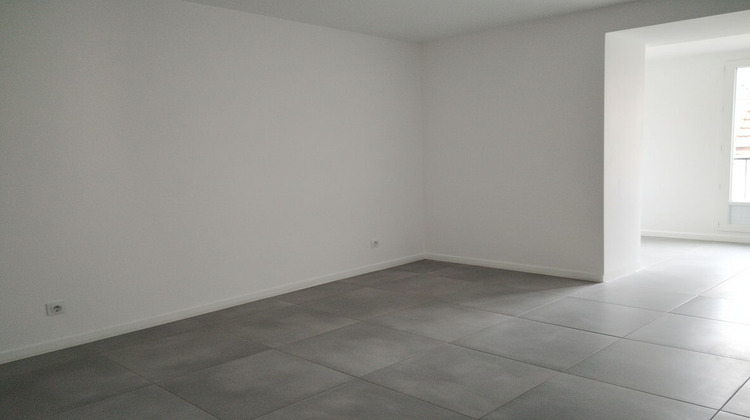 Ma-Cabane - Vente Immeuble TRILPORT, 69 m²