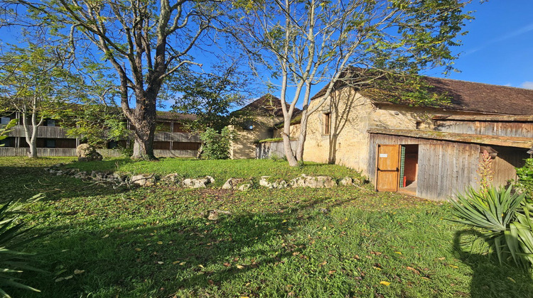 Ma-Cabane - Vente Immeuble TURSAC, 2135 m²