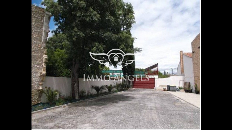 Ma-Cabane - Vente Immeuble Uchaud, 900 m²