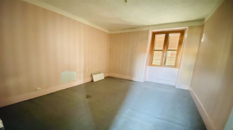 Ma-Cabane - Vente Immeuble Vallon-en-Sully, 140 m²