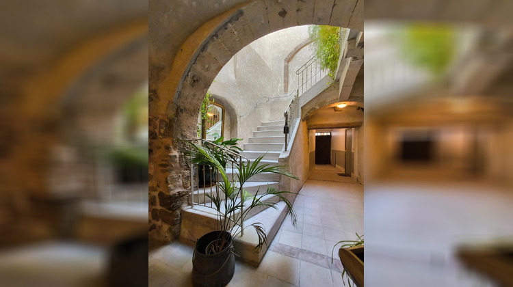 Ma-Cabane - Vente Immeuble Valreas, 163 m²