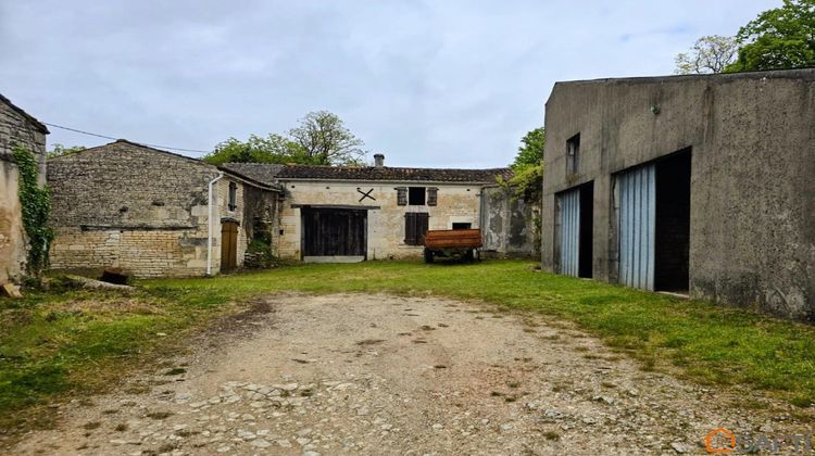 Ma-Cabane - Vente Immeuble Vaux-Rouillac, 540 m²