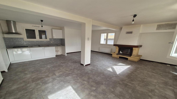 Ma-Cabane - Vente Immeuble VEAUCHE, 240 m²