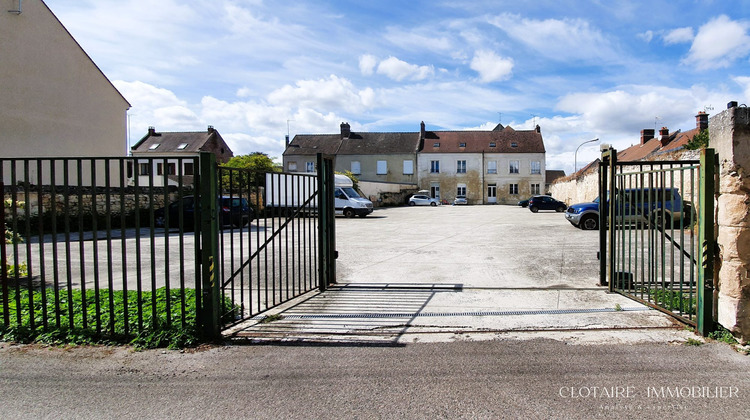 Ma-Cabane - Vente Immeuble Verberie, 985 m²