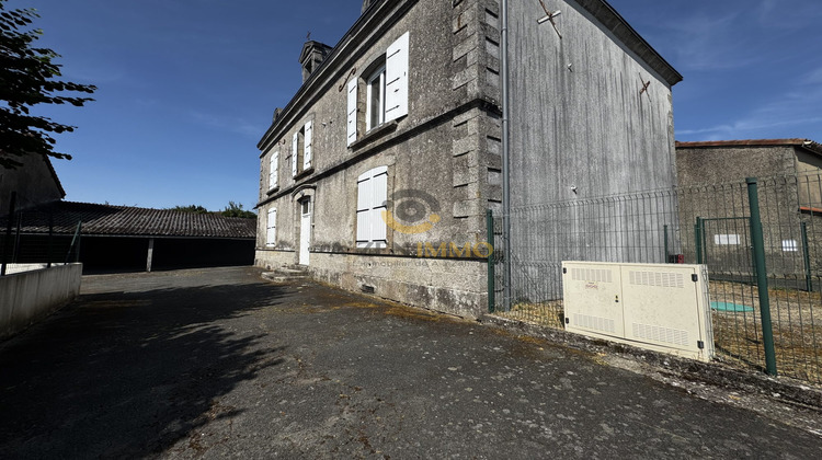 Ma-Cabane - Vente Immeuble Vernoux-en-Gâtine, 232 m²
