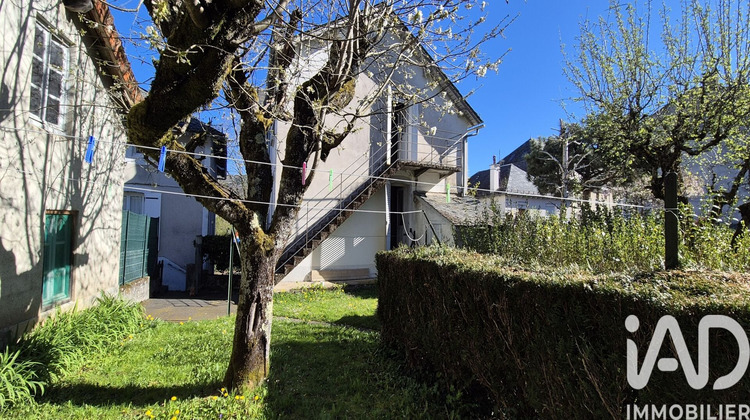 Ma-Cabane - Vente Immeuble Vic-sur-Cère, 80 m²
