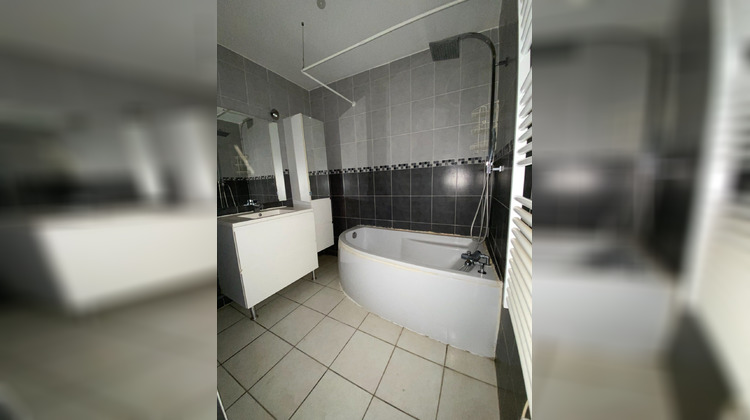 Ma-Cabane - Vente Immeuble Vienne, 341 m²