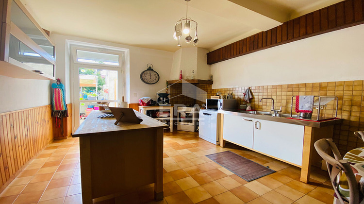 Ma-Cabane - Vente Immeuble VILLECOMTAL-SUR-ARROS, 405 m²