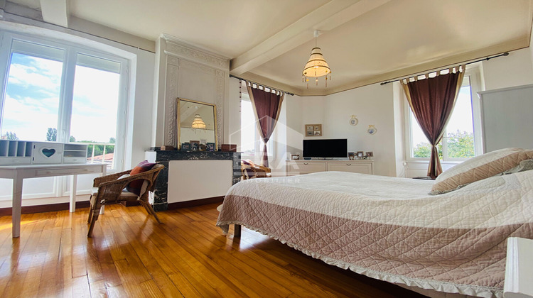 Ma-Cabane - Vente Immeuble VILLECOMTAL-SUR-ARROS, 405 m²