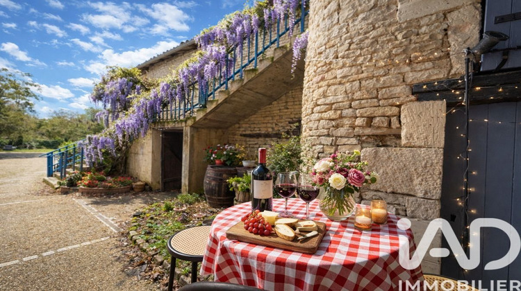 Ma-Cabane - Vente Immeuble Villefagnan, 313 m²